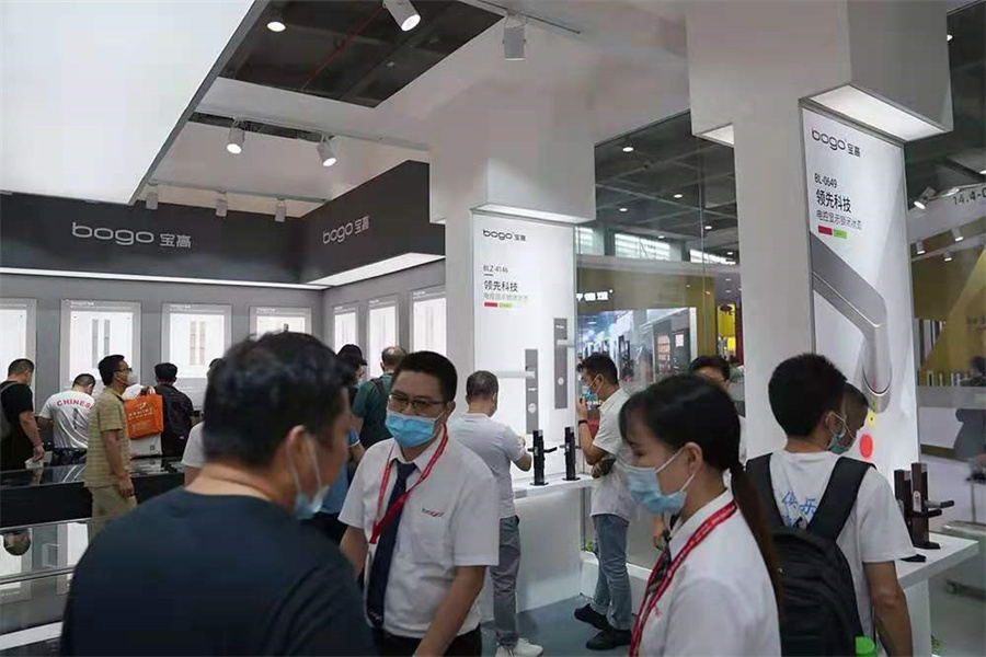 云南建博會(huì)站臺(tái)搭建